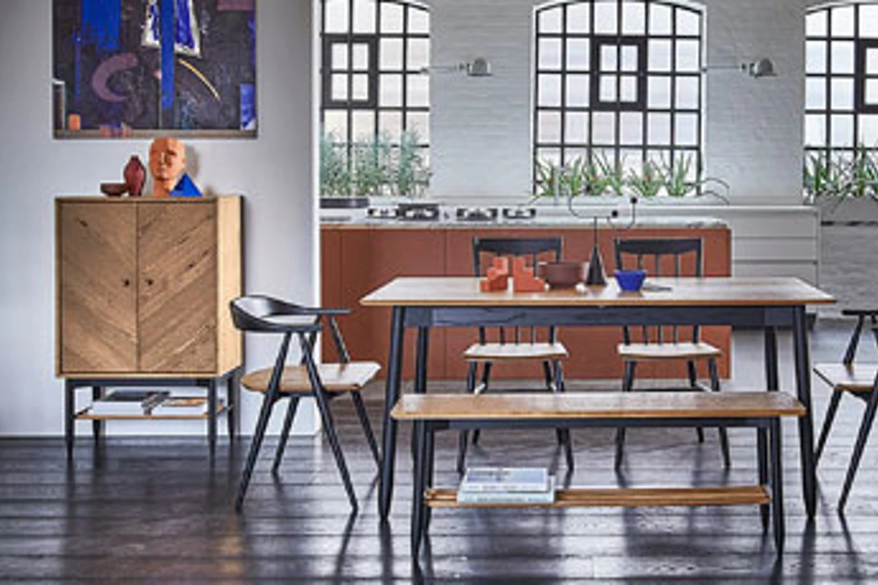 Ercol Diningguide Image